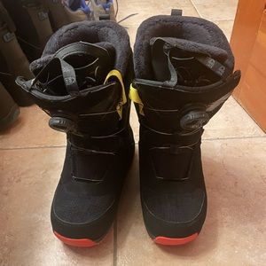 Solomon snowboard boots $150 women 7.5